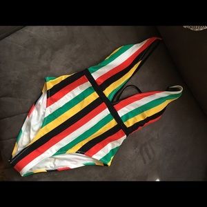 NWT CUPSHE ONE PIECE